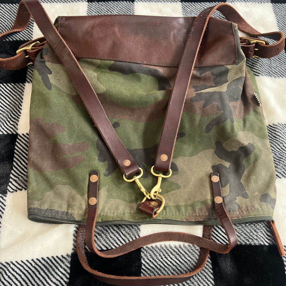 Camo Canvas Meanwhile Back on the Farm Backpack - Picture 3 of 4